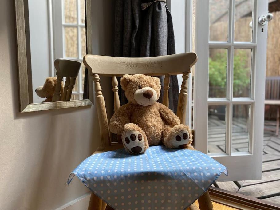Windsor Cottage: Cosy, Charming, Full Of Character Екстер'єр фото