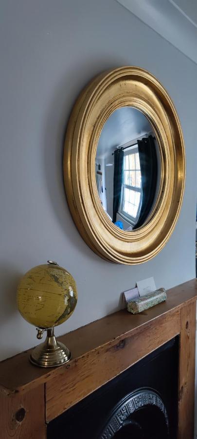 Windsor Cottage: Cosy, Charming, Full Of Character Екстер'єр фото